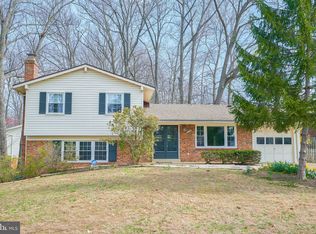 8714 Pine Needles Ct, Vienna, VA 22182