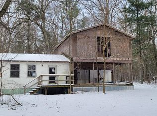 8480 S White Oak Dr, Holton, MI 49425