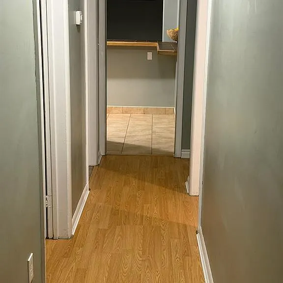 721 Devonshire Rd — Photo 37