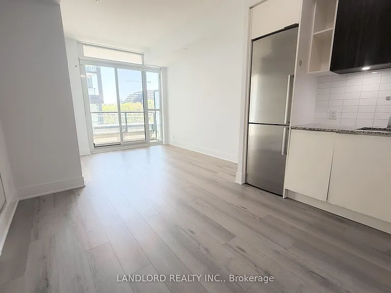 120 Parliament St #412 — Photo 9