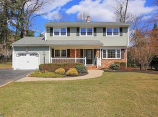 290 Stirling Rd, Watchung, NJ 07069