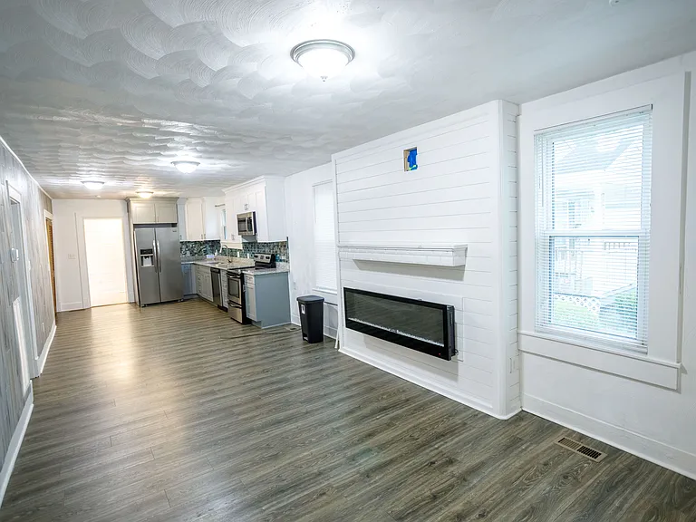 3228 Argonne Ave — Photo 6