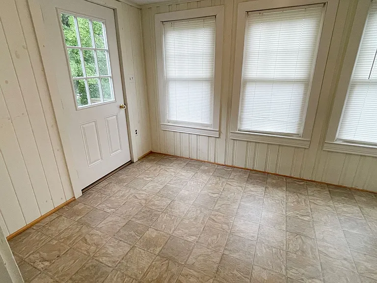 155 Center St — Photo 16