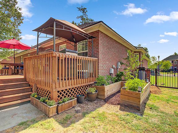 5th image of 5448 Clairmont Ln