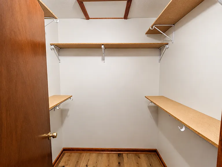 6239 SW Wanamaker Rd — Photo 13