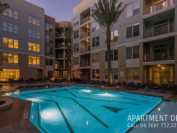 3rd image of 76 E Briar Hollow Ln #329