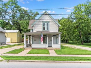 642 E Chicago St, Elgin, IL 60120