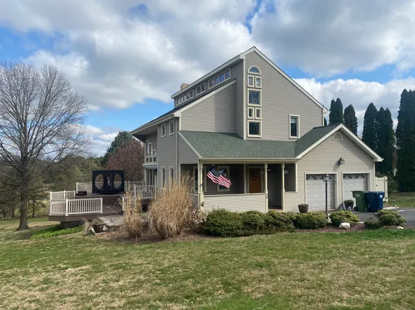 39 Sherwood Dr, Avondale, PA 19311