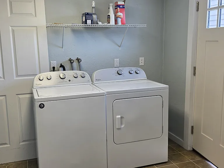 718 W Church St #1 — Photo 11