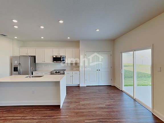 5th image of 294 Onate Cir