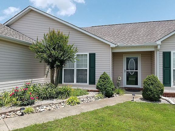 3rd image of 53 Plantation Dr