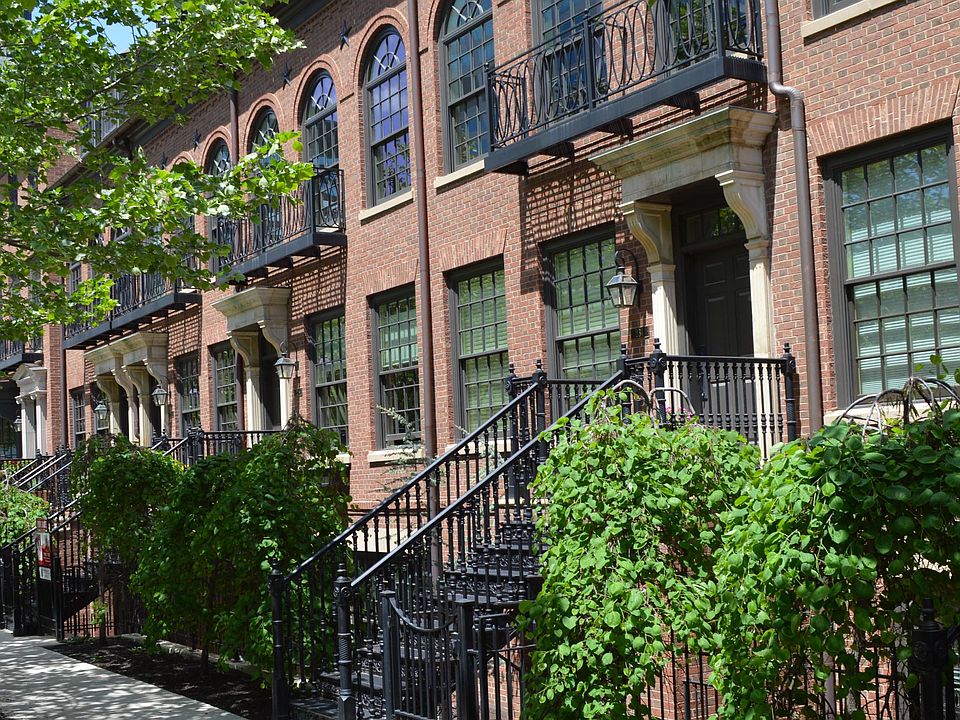 1st image of 250 E Gay St #G27