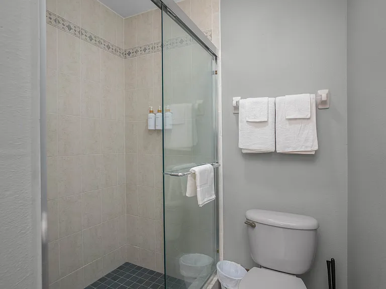 914 N Country Club Dr — Photo 24