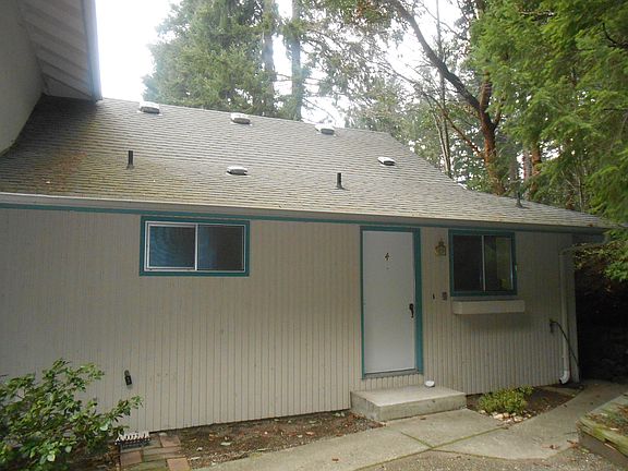 2nd image of 12608 Burnham Dr Unit 4