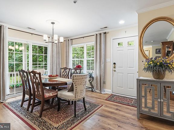4th image of 203 Prairie Ct