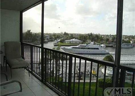 3rd image of 3912 S Ocean Blvd APT 414
