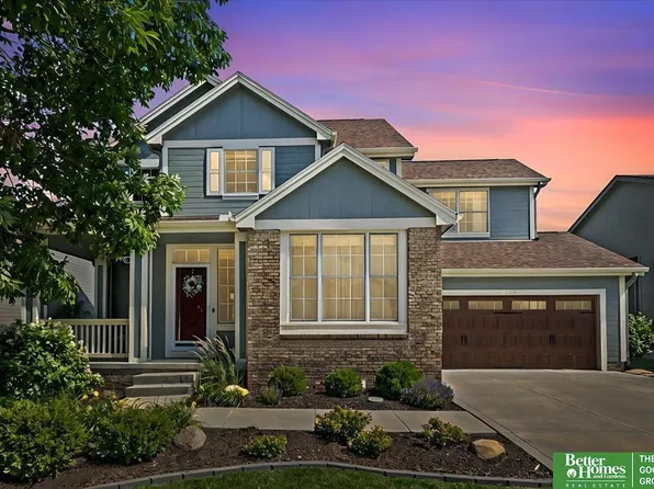 2704 Fairview St, Bellevue, NE 68147