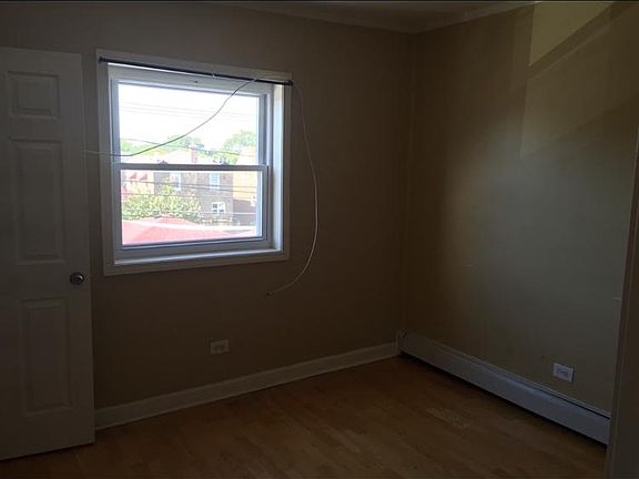 3rd image of 5120 S Cicero Ave APT 3SW