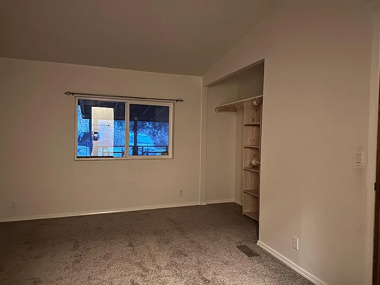 8719 Mariana Ct SE — Photo 8