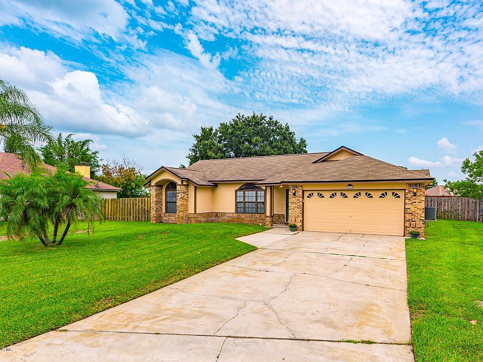 1st image of 12625 Willoughby Ln
