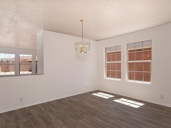 5th image of 640 Quailbrush Dr NW