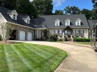 162 Hoover Rd, Troutman, NC 28166