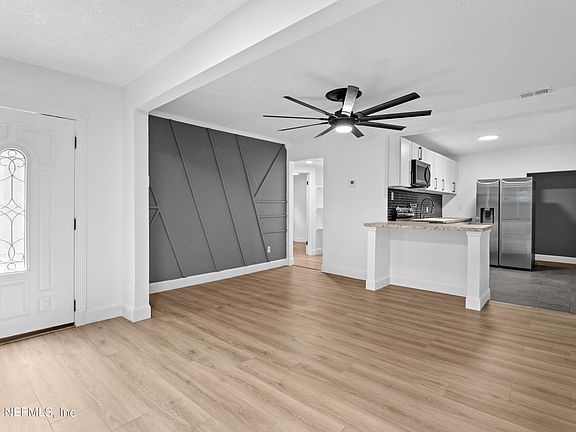 5th image of 931 W 29TH Street