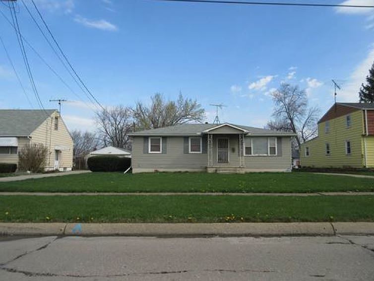 1st image of 1414 W 24th St