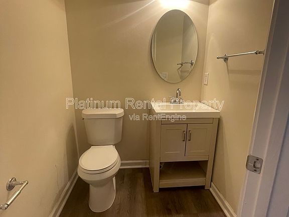 4th image of 5545 Weddington Dr