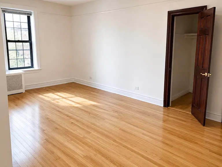 35-27 81st St #5J — Photo 6