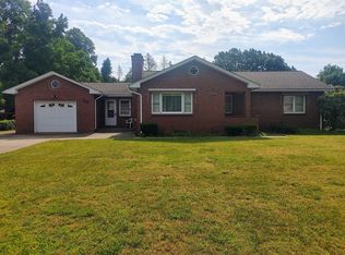 166 Fuller St, Ludlow, MA 01056