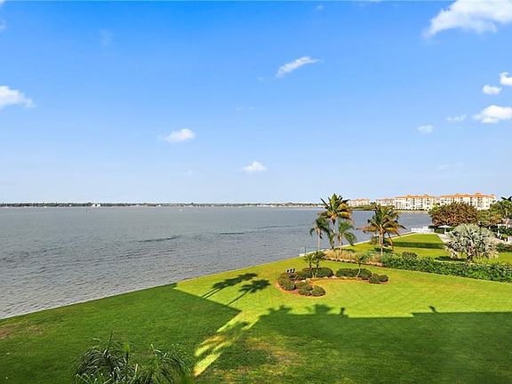 2nd image of 5151 Isla Key Blvd S APT 318