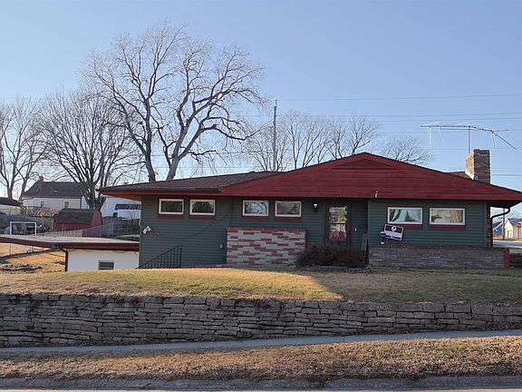 2nd image of 2701 S Martha St
