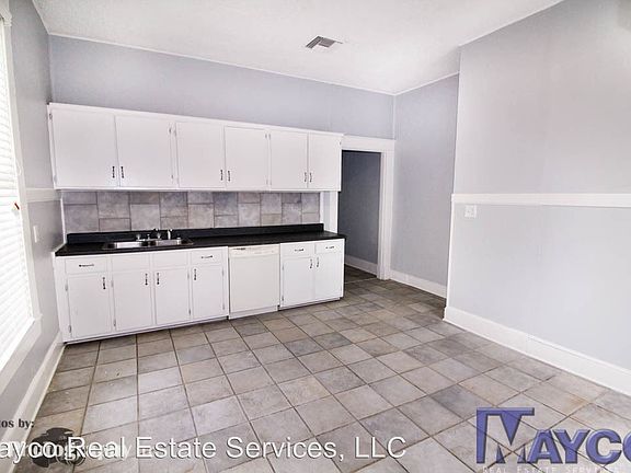 5th image of 214 Lister St APT B