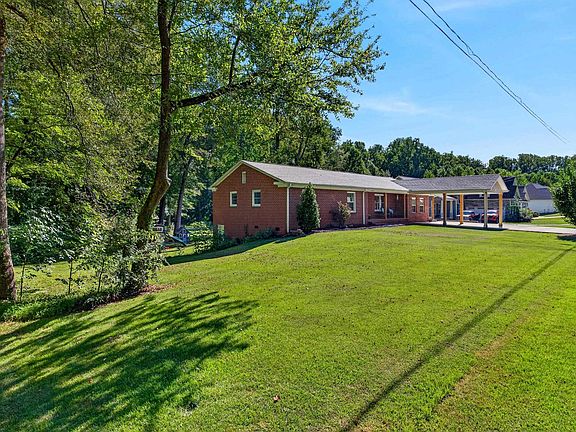 3rd image of 222 Woodland Ave