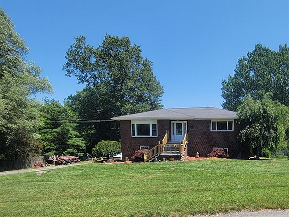 2nd image of 13 Lakeview Drive