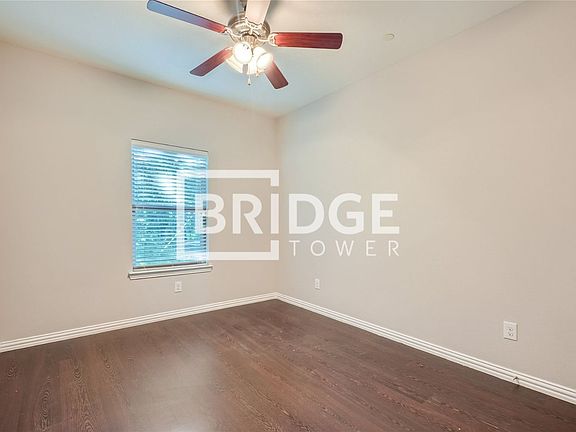 5th image of 1428 Lake Crest Ln