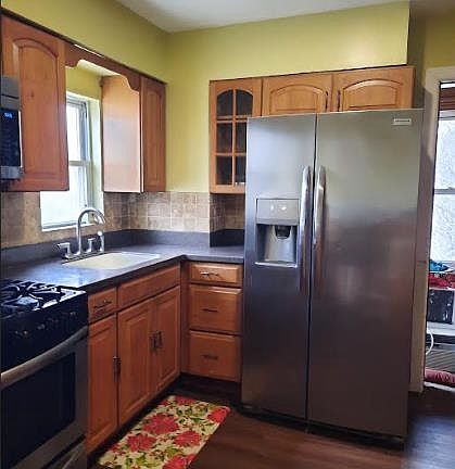 4th image of 135 Ege Ave Floor 2