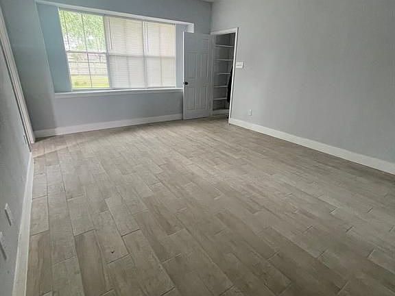 5th image of 3115 Silver Springs Ct