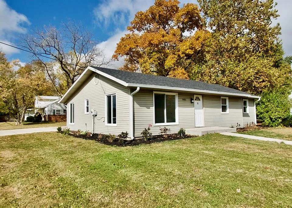 901 N Greenbriar Rd, Muncie, IN 47304 | Zillow