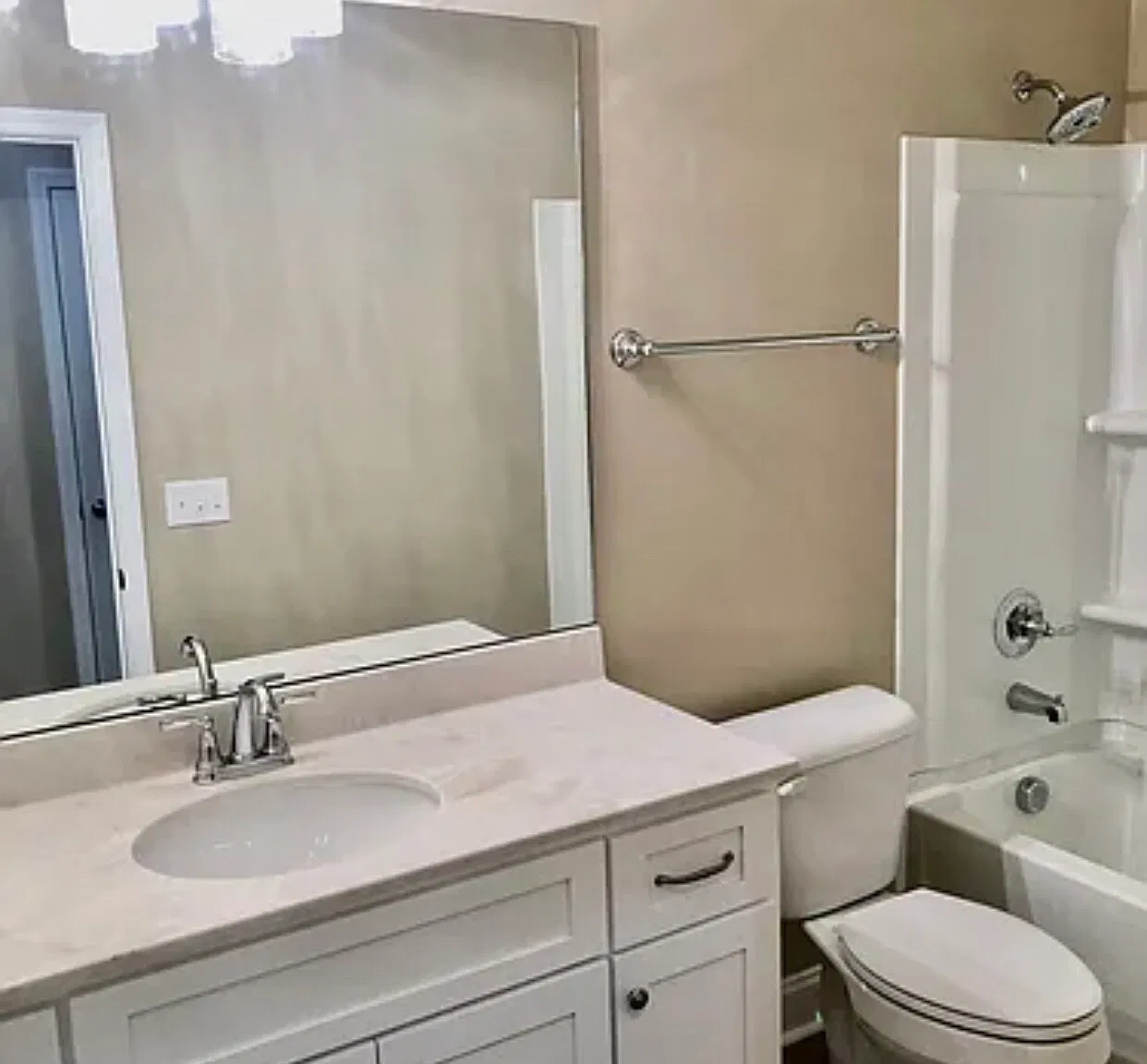 321 The Villas Way — Photo 3