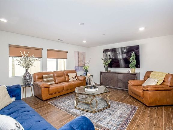 3rd image of 10349 Mockingbird Ct