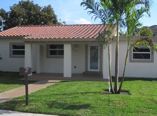 9030 SW 40th Ter, Miami, FL 33165