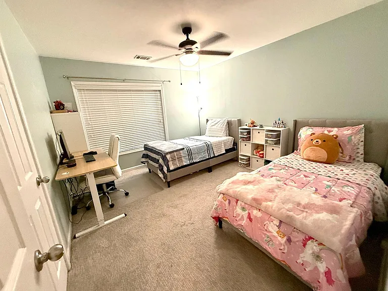 6085 Bentley Way — Photo 15