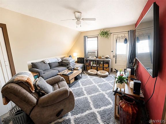 4th image of 337 Mystic St