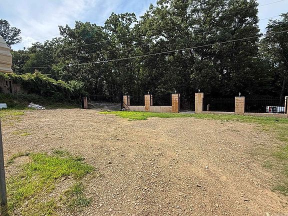 5th image of 287 Warpath Dr