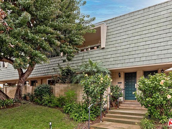 2nd image of 4751 S La Villa Marina Unit K