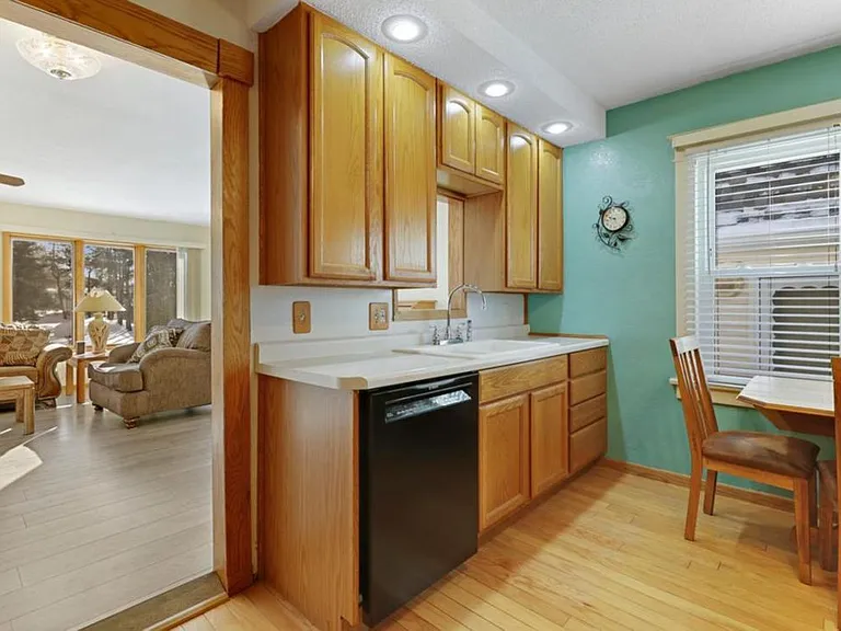 3617 Edward St NE — Photo 12