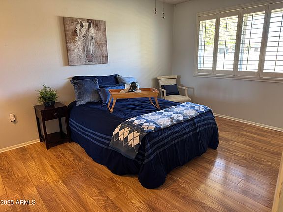3rd image of 10610 W SARATOGA Circle