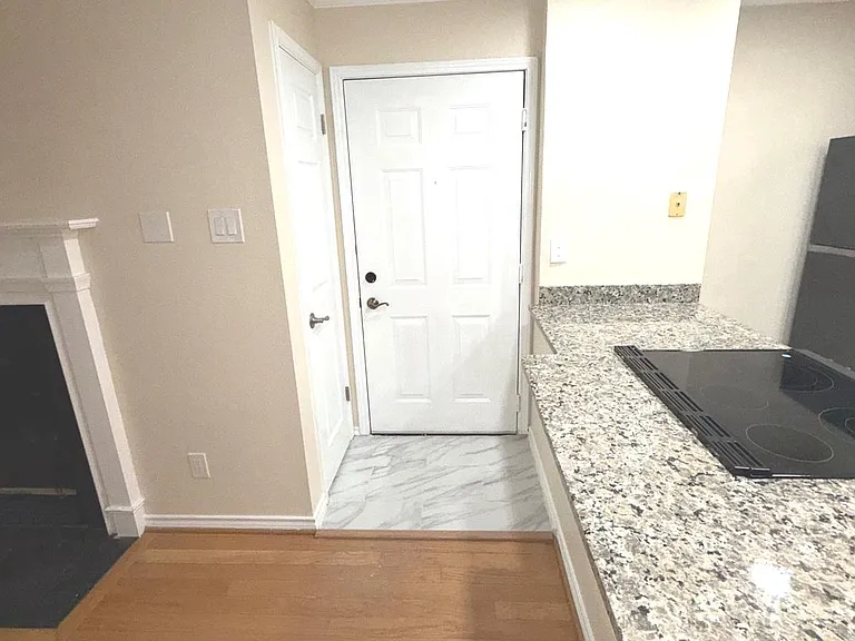 1534 Lincoln Way #204 — Photo 5